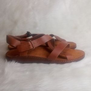 NWOB Chaco  Wayfarer leather sandals sz 11